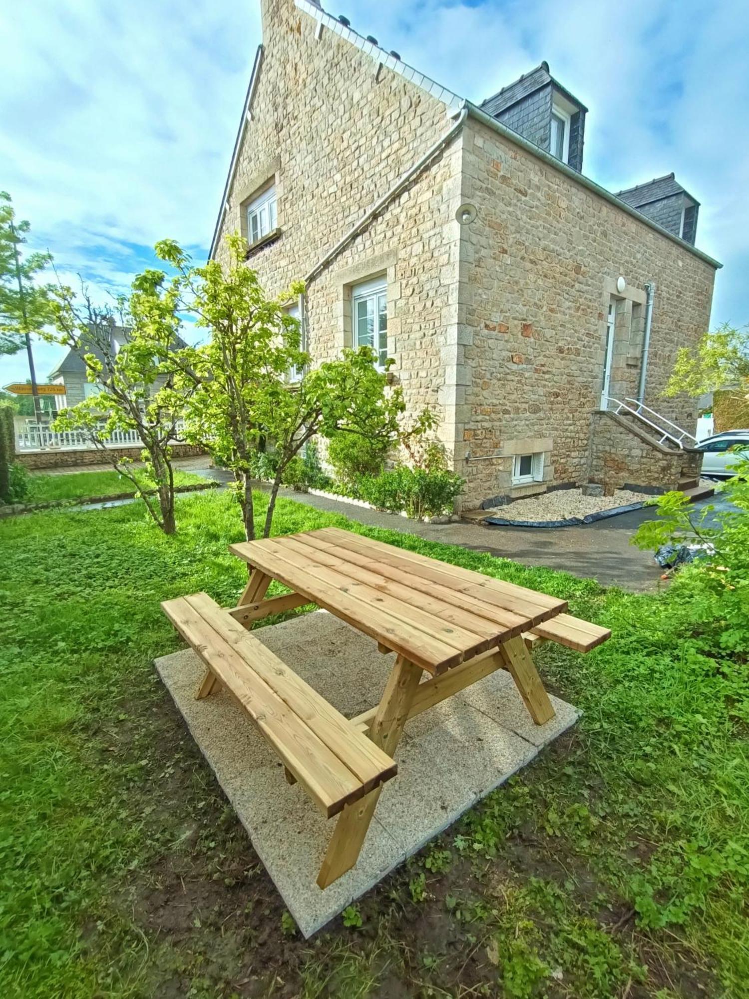 Apartmán L'Escale De La Baie ! Pontorson Exteriér fotografie